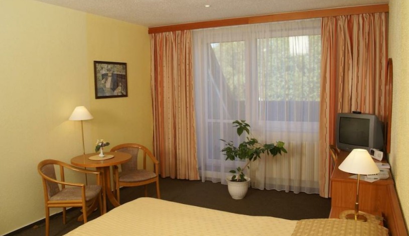 Lázeňský hotel PYRAMIDA I Františkovy Lázně